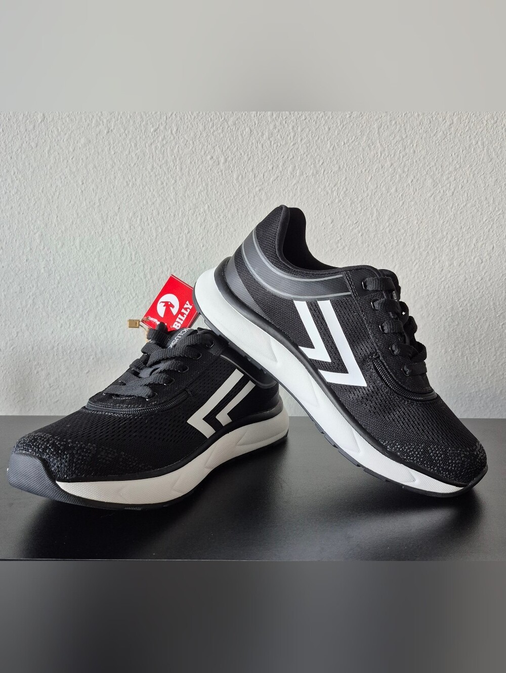 Women's 7.5 Wide Billy Sport Inclusion Too Athletic Sneakers Black/White - NWT